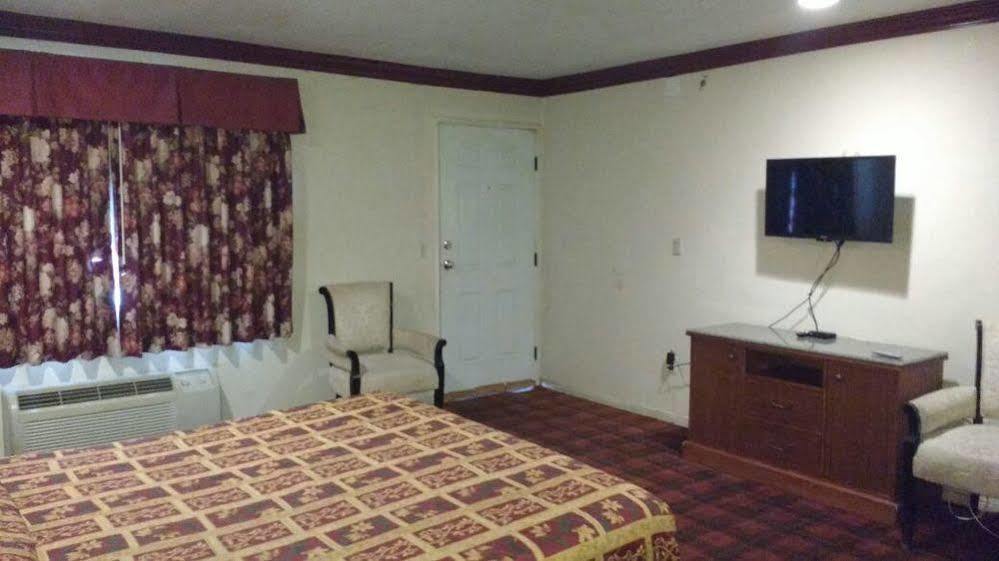 La Petite Rouge Motel San Diego Extérieur photo