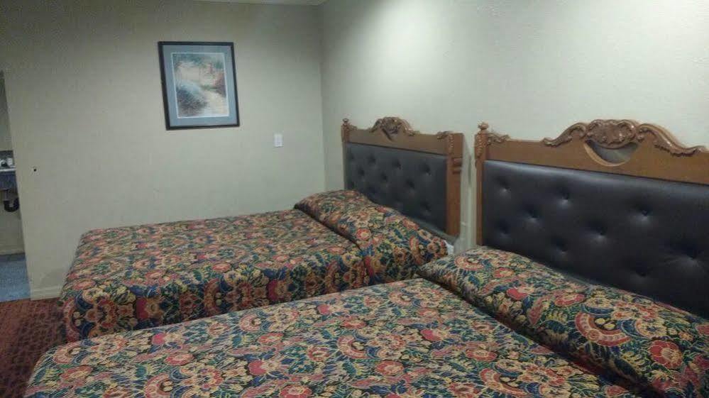 La Petite Rouge Motel San Diego Extérieur photo