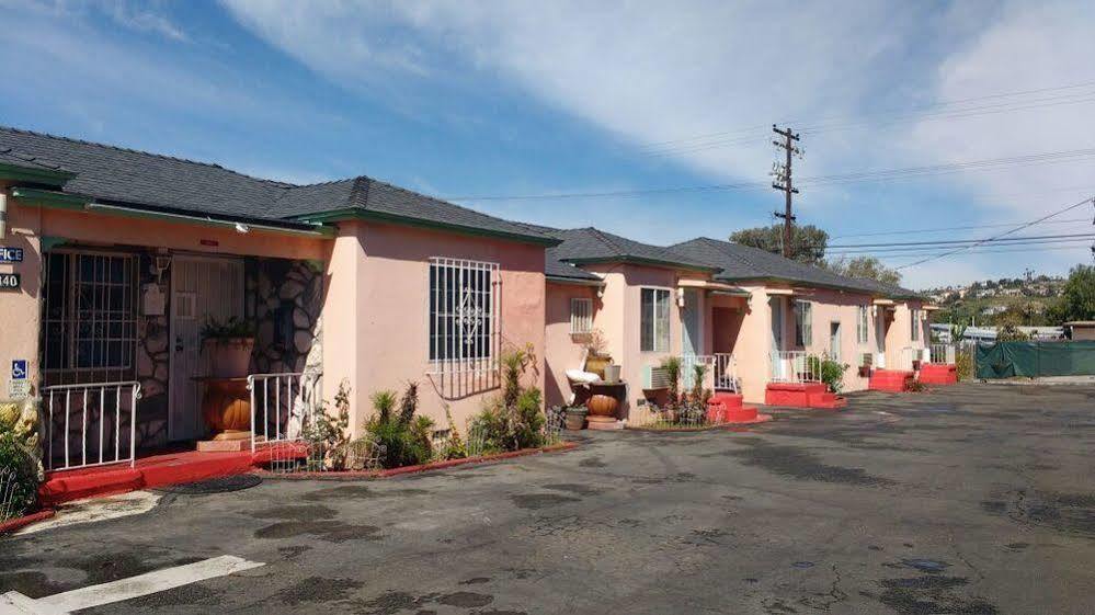 La Petite Rouge Motel San Diego Extérieur photo